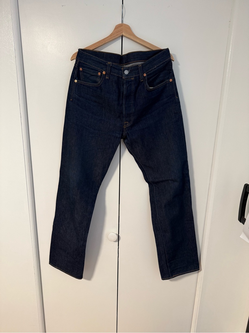 Levi's Men's Straight Jeans in Dark Indigo - Picture 2 of 7